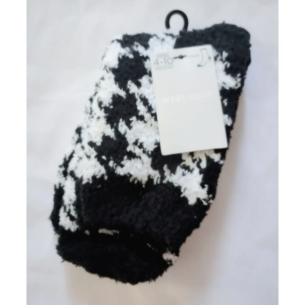 NWT West Loop Black / White Houndstooth Fuzzy Socks sz 4-10 Womens